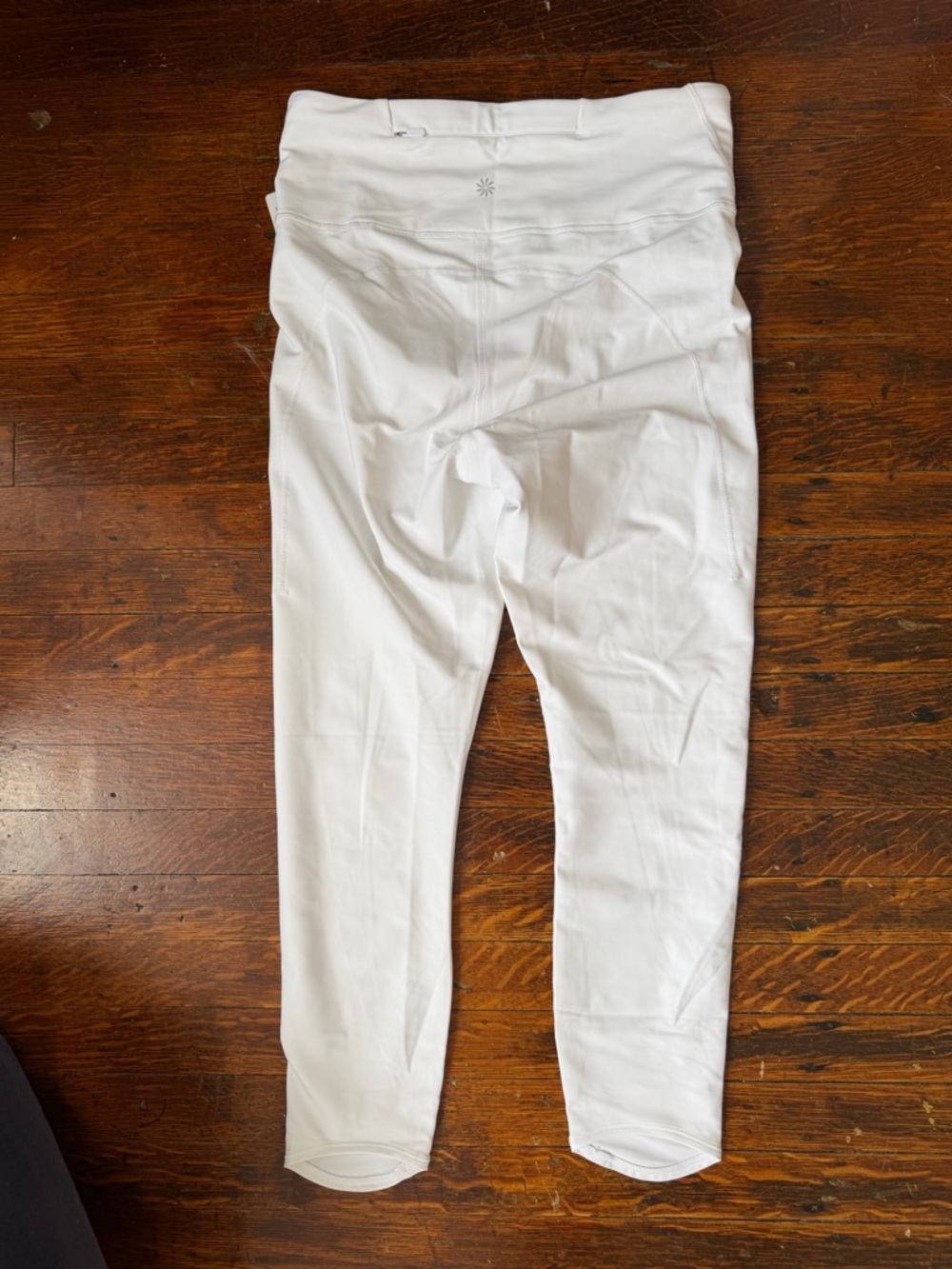 Athleta White Pacesetter Ultra High Rise 7/8 Leggings NWT Bridal Bachelorette - Picture 3 of 3